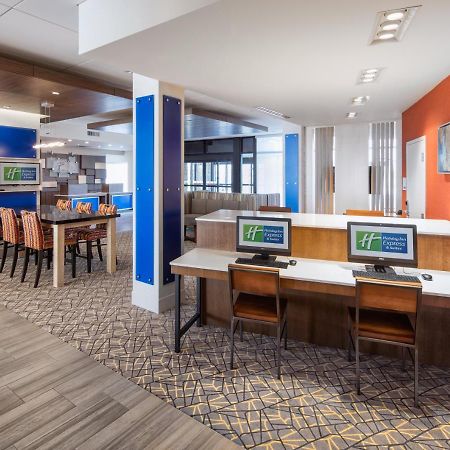 Holiday Inn Express East Peoria - Riverfront By Ihg Ngoại thất bức ảnh