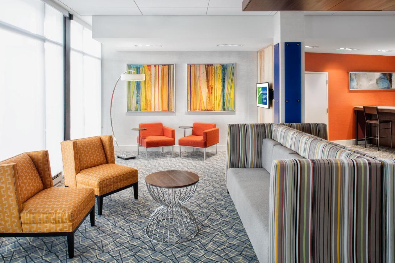 Holiday Inn Express East Peoria - Riverfront By Ihg Ngoại thất bức ảnh