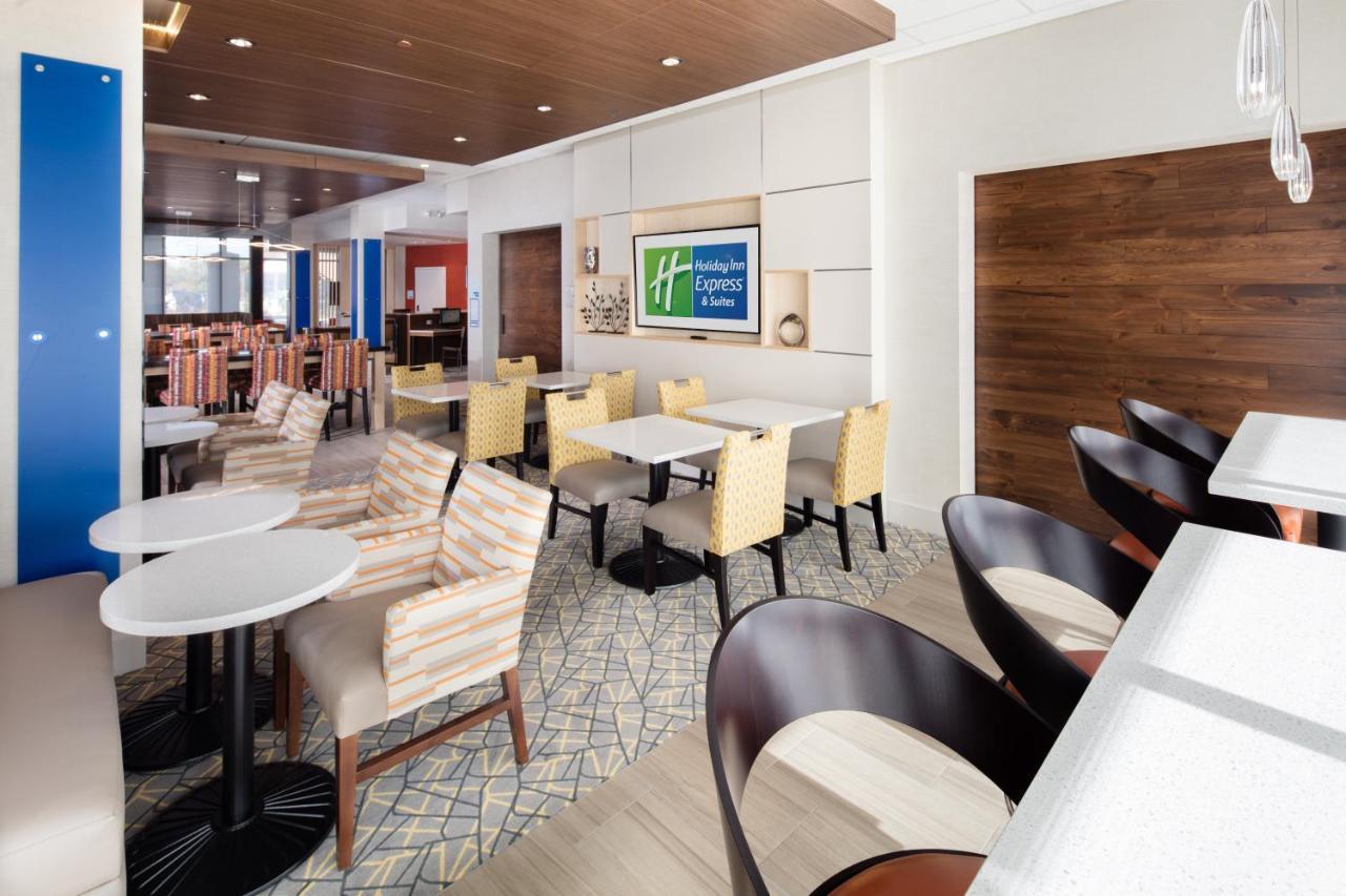 Holiday Inn Express East Peoria - Riverfront By Ihg Ngoại thất bức ảnh